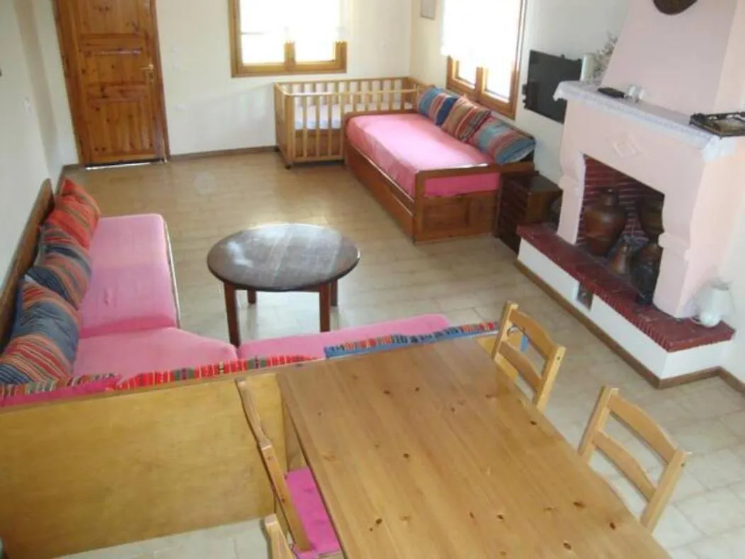 Dimitris - House Maria Manolaki - Cozy First Floor Apartment Βουρβουρού
